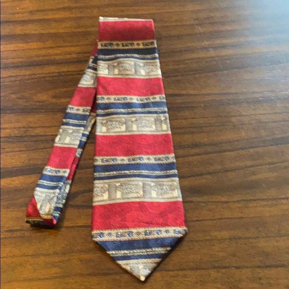 Croft & Barrow Silk Tie With Red Navy & Gold Architectural Stripes‎ Pattern